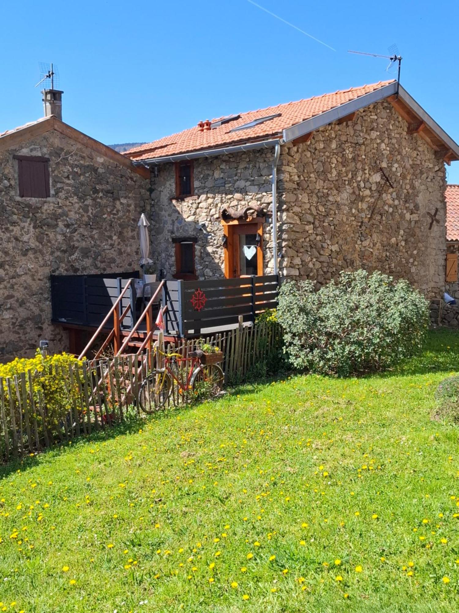 Gite La Grangette De Pauline Mercus-Garrabet Exterior foto